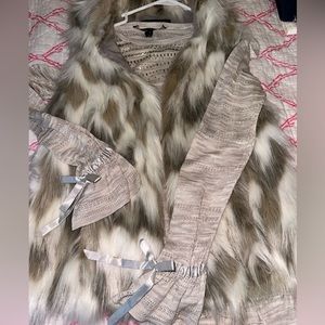 White House black market fur vest & matching sweater